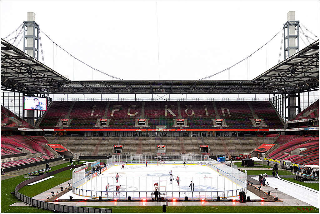 PENNY DEL WINTERGAME;  Kölner Haie Training; Köln, 02.12.2022